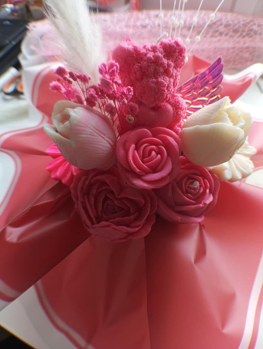 Bouquet Athéna – Bouquet d’exception en fondants parfumés et fleurs artisanales