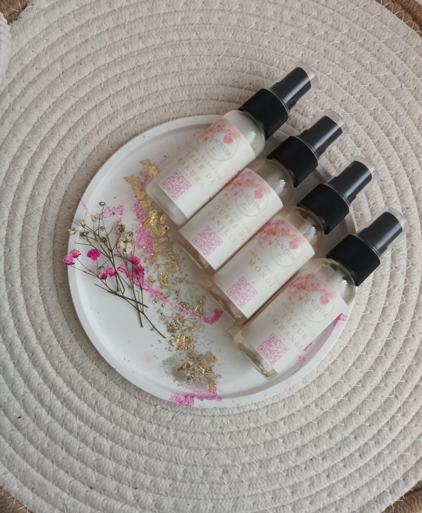 Brume parfumée Fleur d'Oranger Apaisante – Spray textile & intérieur 30ml / 100ml | Galiyumi Créas