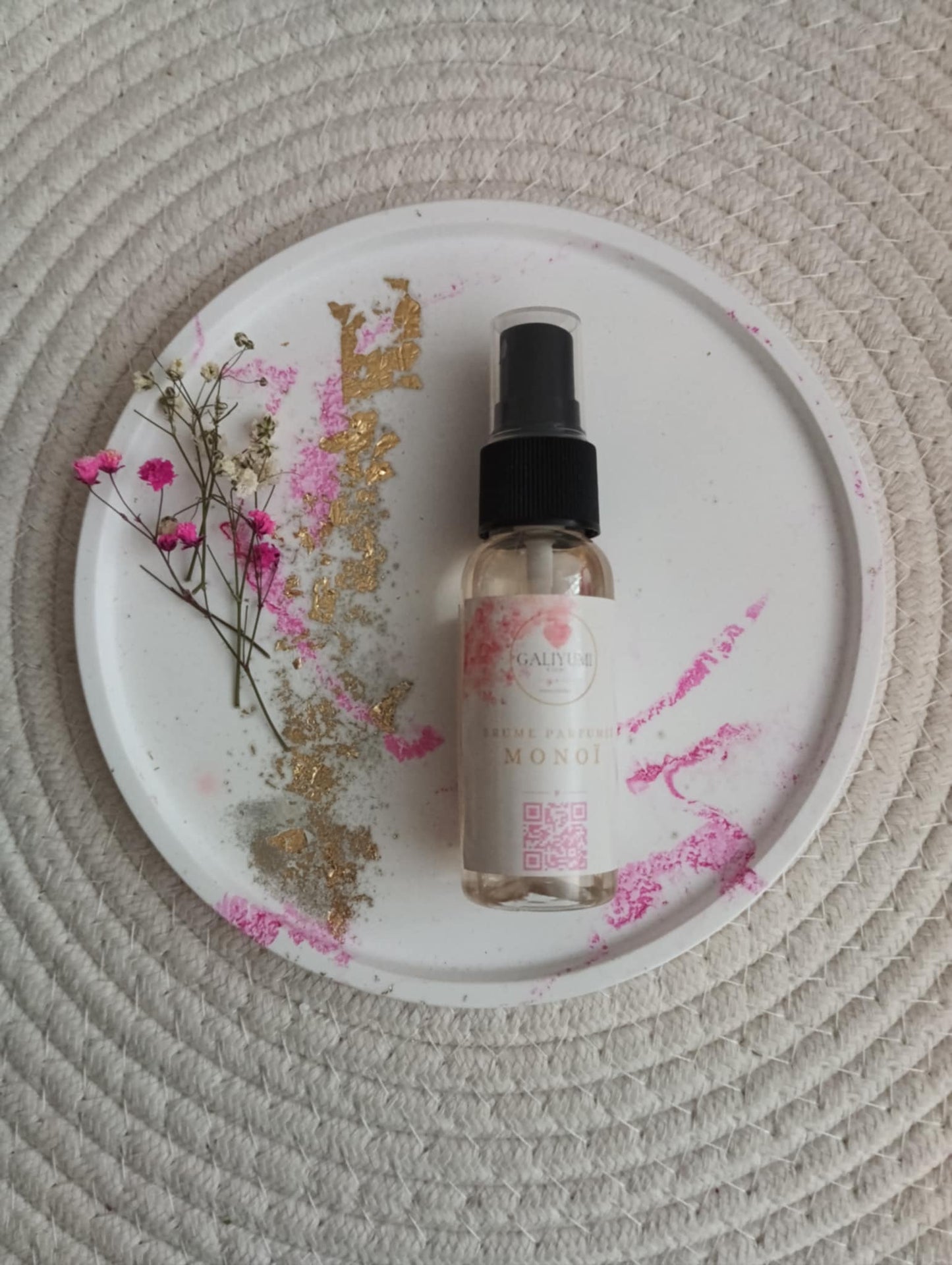 Brume parfumée Monoï – Spray d’ambiance & textile 30ml / 100ml | Parfum d’été Galiyumi Créas