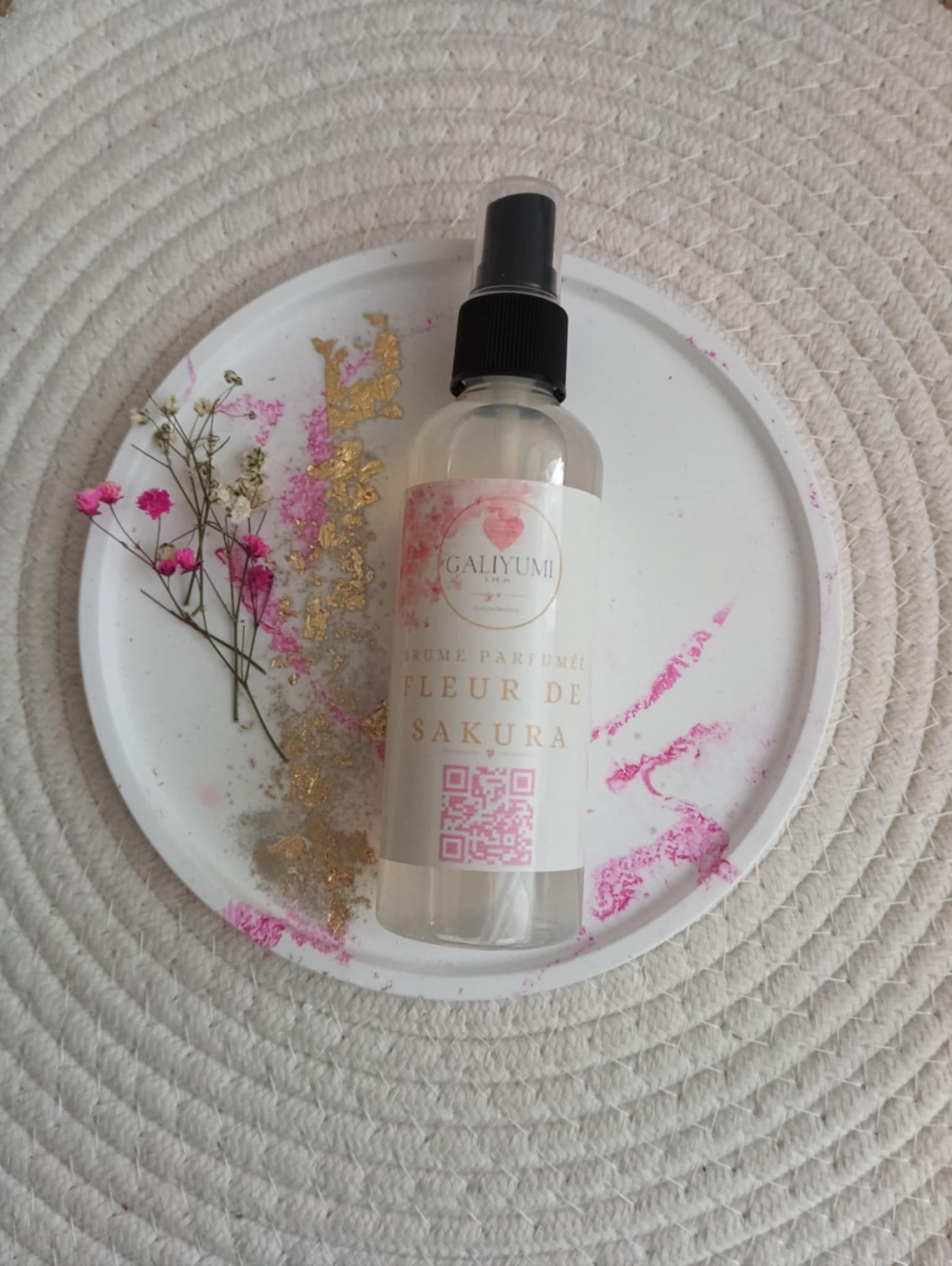 Brume parfumée textile 100ml Galiyumi Créas - Parfum de Grasse pour linge et maison