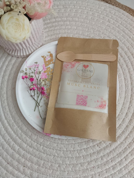 Poudre Multi-Tâche Parfumée – Musc Blanc | Nettoie, Parfume & Adoucit